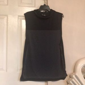 EUC Black Grey Coar Hooded Tank Lightweight L